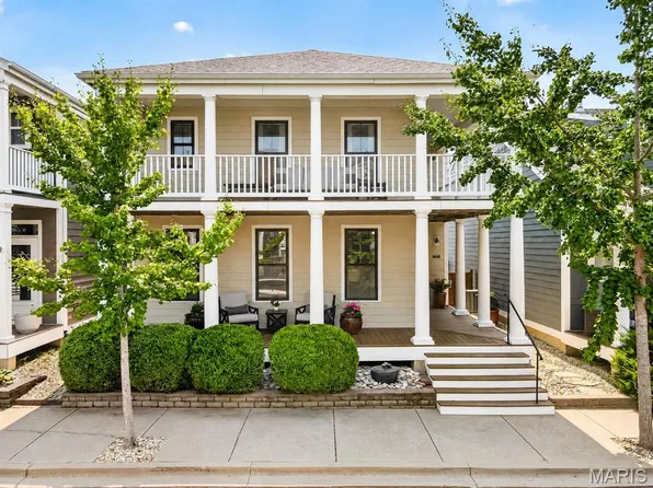 3253 Camp St, Saint Charles, MO 63301