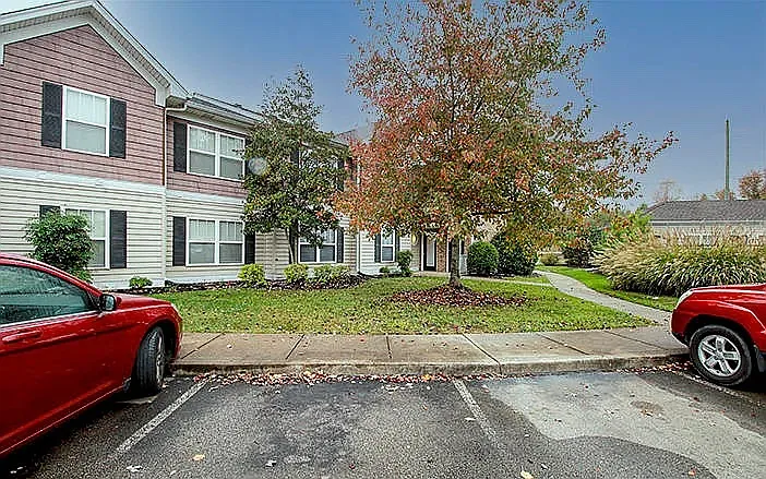 6520 Brook Bend Way #200 — Photo 4