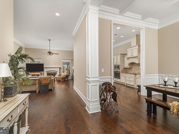 4th image of 158 Abercorn St