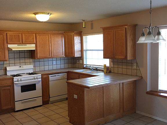 2nd image of 1613 Concord Dr