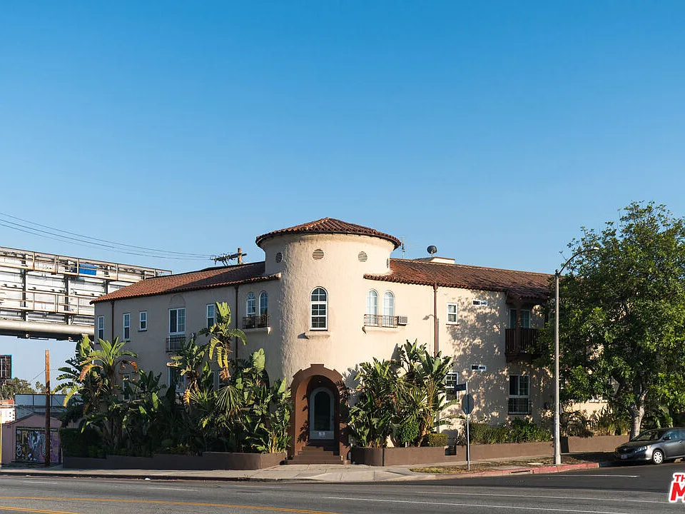 5320 W Olympic Blvd #7