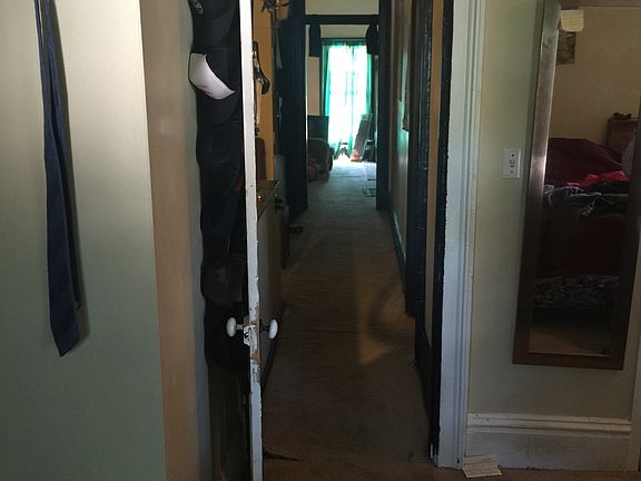 2nd image of 1118 D St