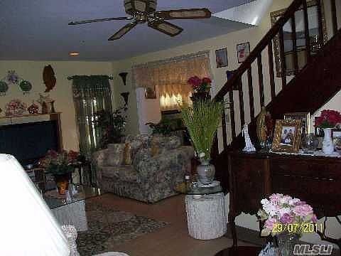 5th image of 1012 Roanoke Ave