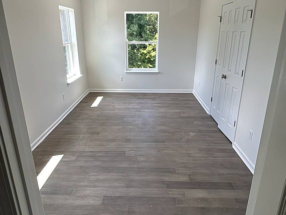 5th image of 4902 Cawood Dr