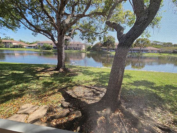 3rd image of 507 NW 208th Drive