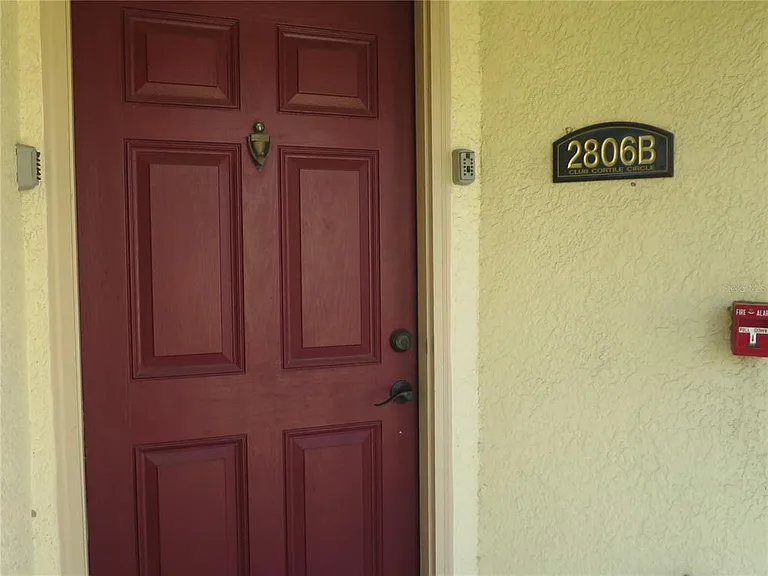2806 Club Cortile Cir #B — Photo 9
