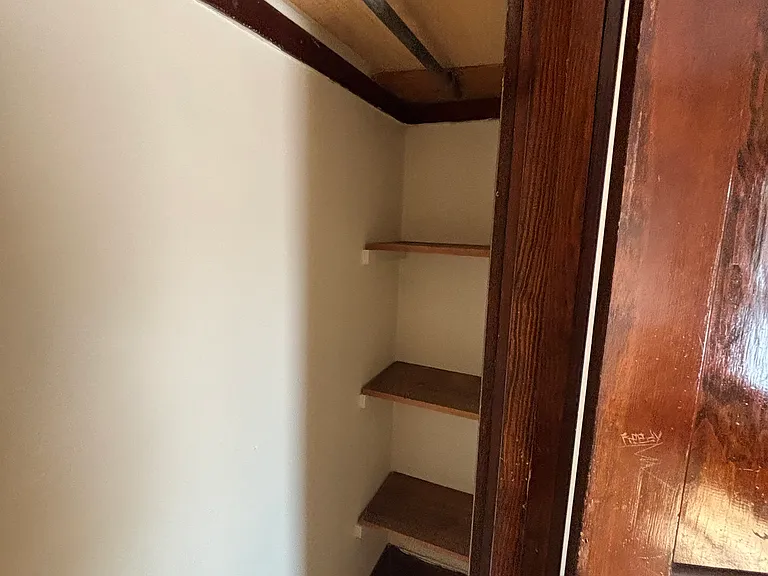 1811 Kendall St — Photo 9