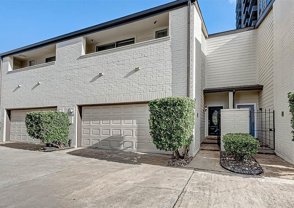 1st image of 77 Chelsea Blvd