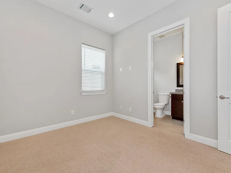 5637 Kiam St #B — Photo 34