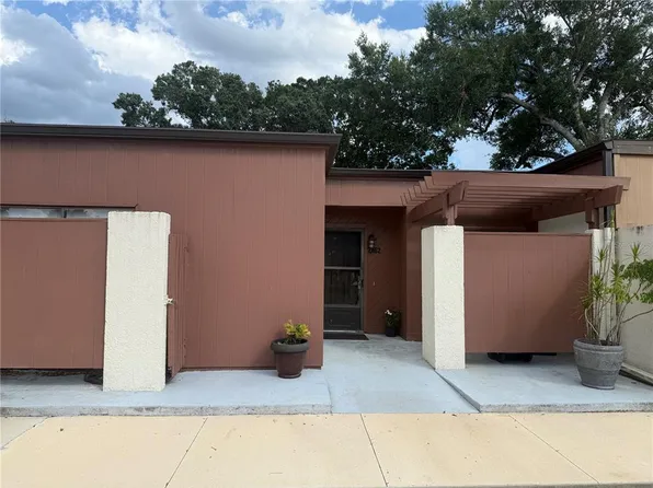 2462 Harbour Way, Winter Park, FL 32792