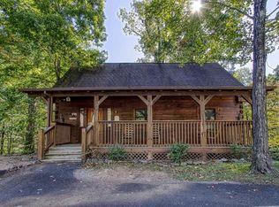 713 Nighthawk Way, Pigeon Forge, TN 37863