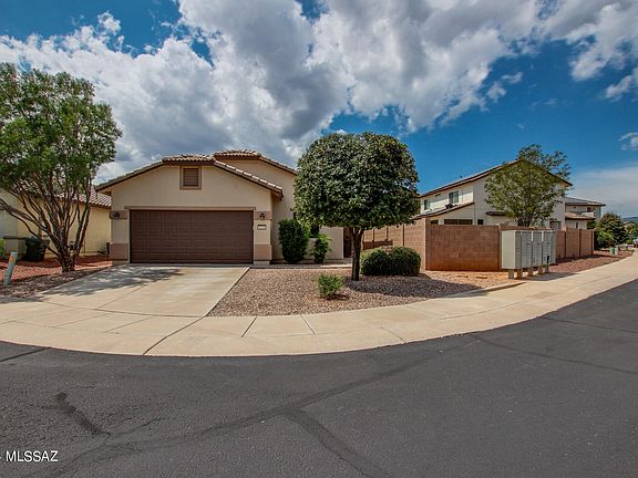 2nd image of 4218 Kings Canyon Way