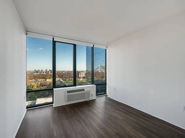 2030 Hudson Street image 281 of 284