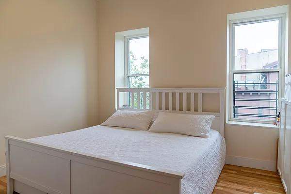 Rented by Douglas Elliman | media 7