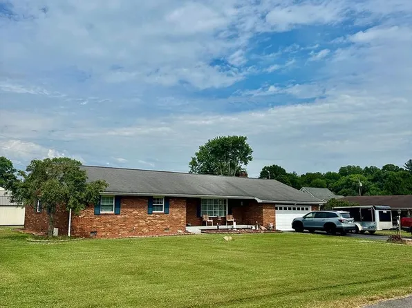 40 Circle Dr, South Shore, KY 41175