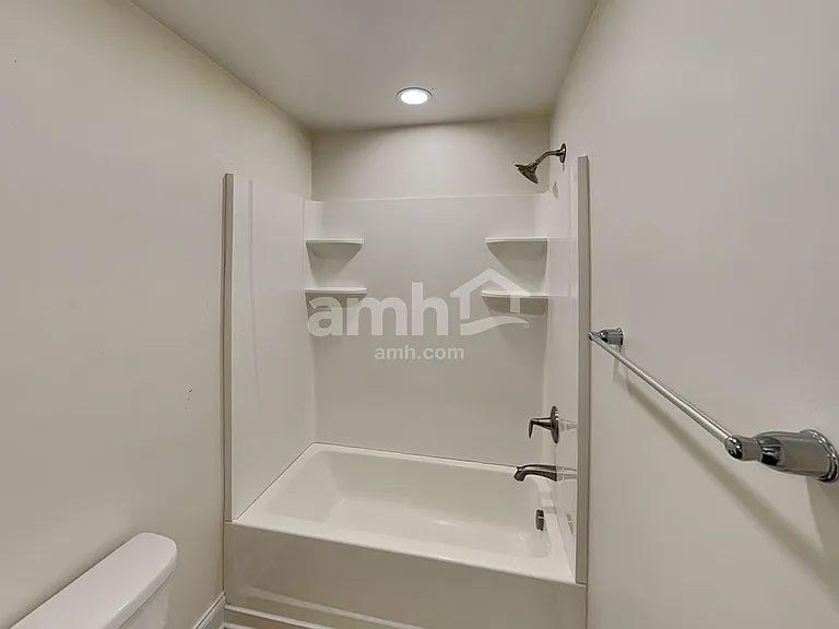 3021 Greenmont Cir — Photo 15
