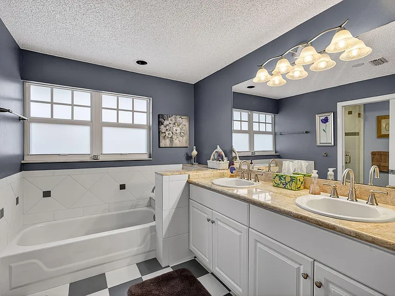 1206 Mainsail Cir — Photo 43