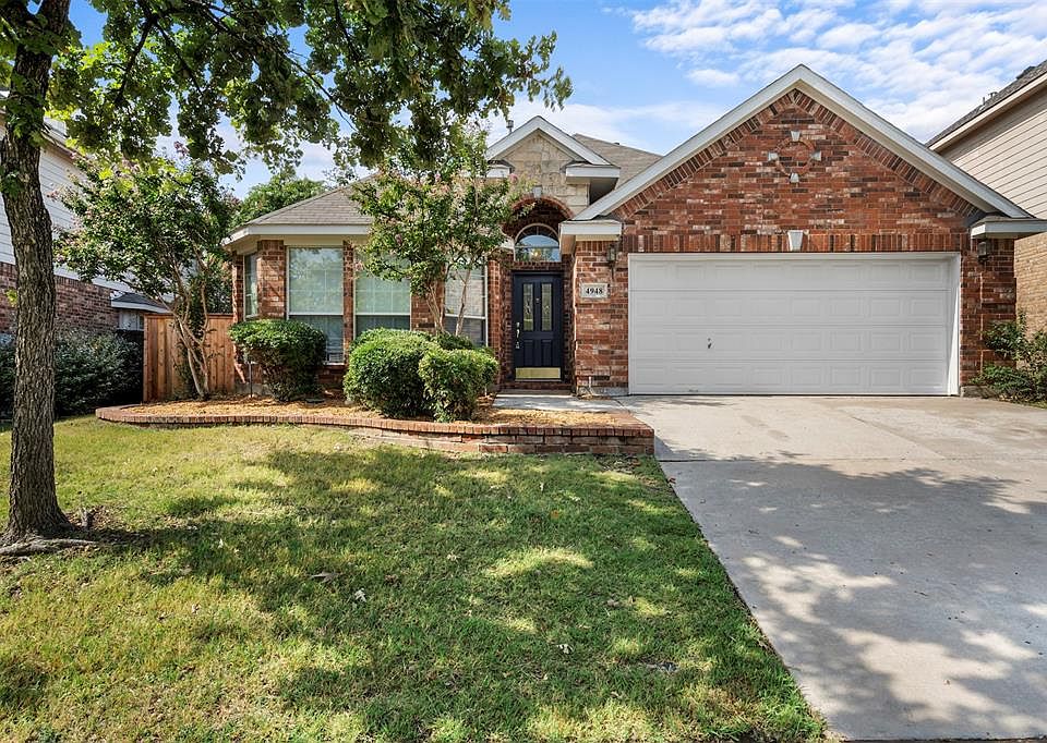 1st image of 4948 Giordano Way