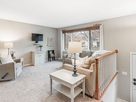 4th image of 3625 Briarwood Dr