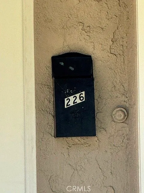 2 bed, 2080 sqft, $3,250 — Photo 2