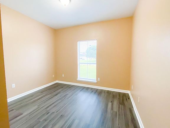 3rd image of 5241 Cicero Dr