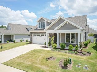 649 Bramble Ln, Clayton, NC 27527