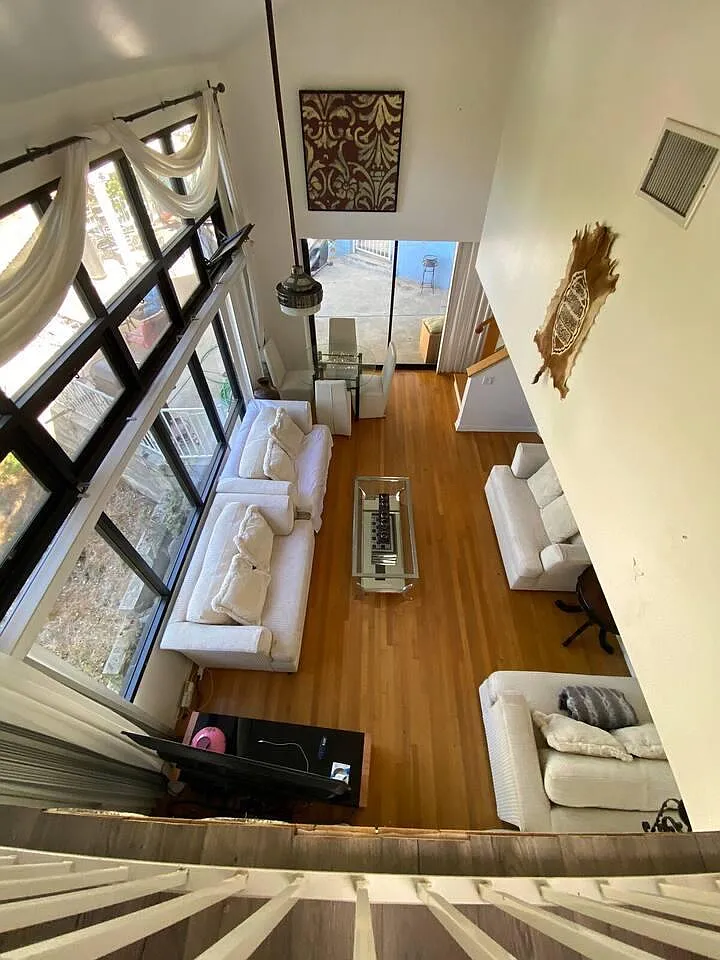 3 bed, 2500 sqft, $6,500 — Photo 3