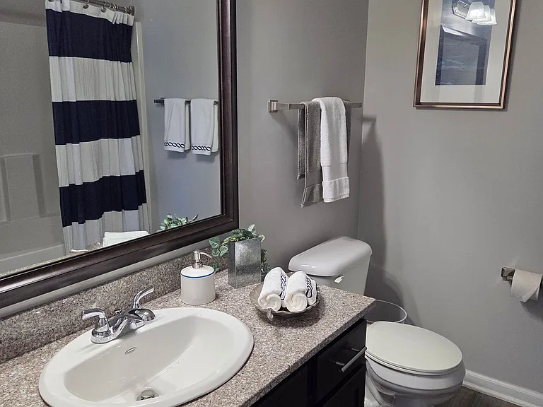 Overlook Apartments - OVL — Photo 12