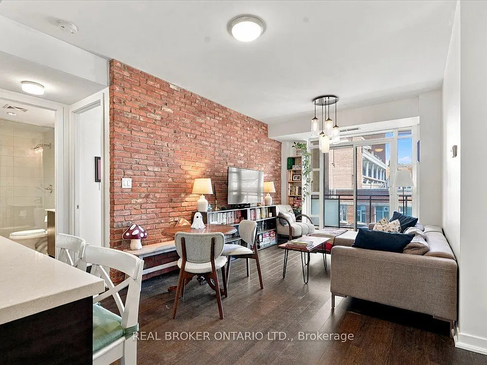 88 Colgate Ave #313