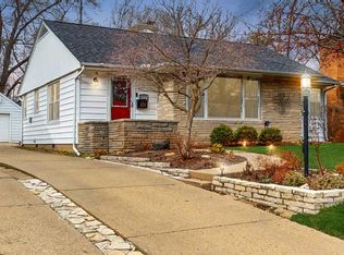 513 W Knoll Crest Dr, Peoria, IL
