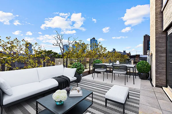 Sold by Compass | media 15