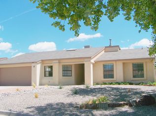 1984 Roanoke Dr NE, Rio Rancho, NM 87144