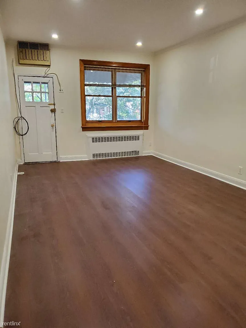 2603 Avenue X photo 1