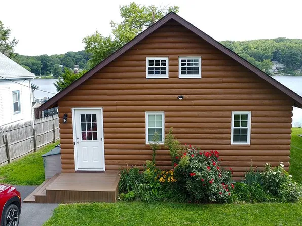 372 Lake Plymouth Blvd, Plymouth, CT 06782