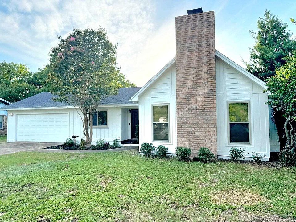 1st image of 4035 Burbank Dr