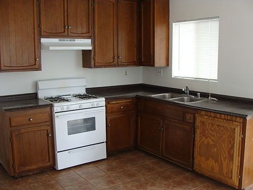 4th image of 762-64 Thermal Ave