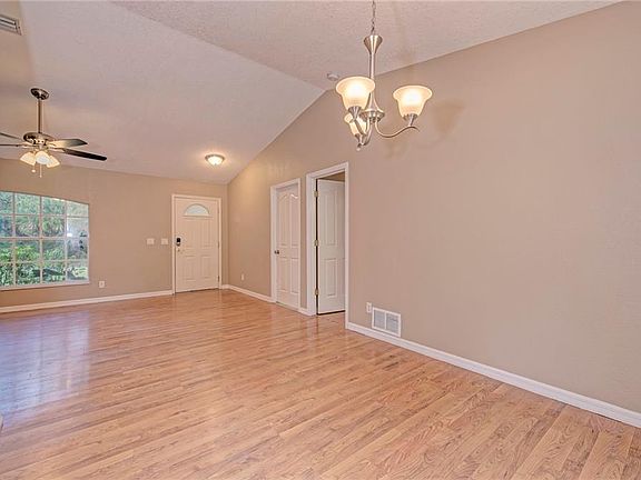 4th image of 1342 Music Ln