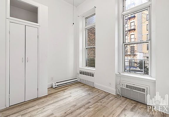 5th image of 203 E 82nd St APT 2