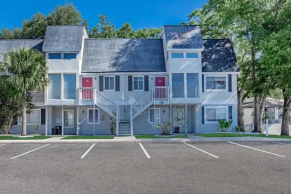 Wymore 360 Apartments — Photo 36