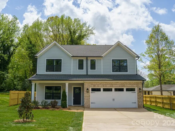 13110 Blacksmith Ct, Matthews, NC 28105