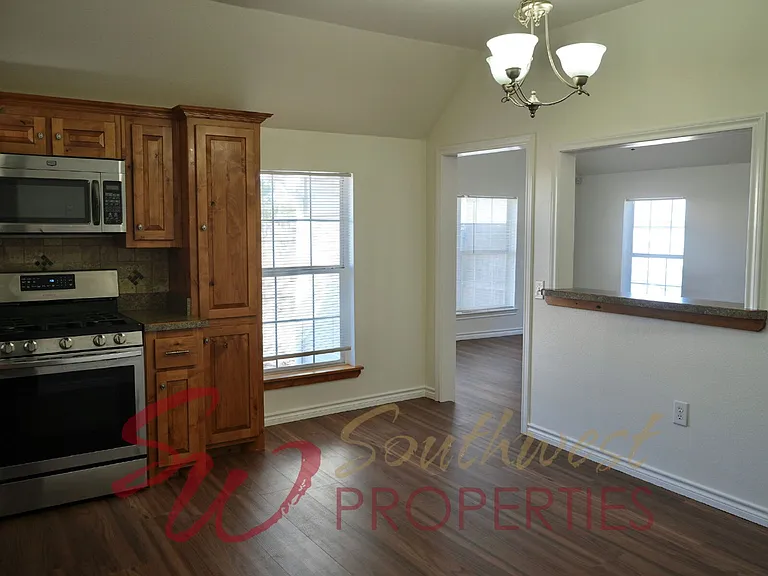 1590 N Race St — Photo 8