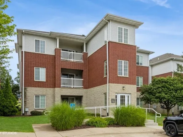 4335 York Pl, Iowa City, IA 52245