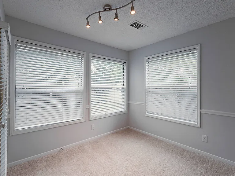 Cambridge Park Apartments — Photo 66
