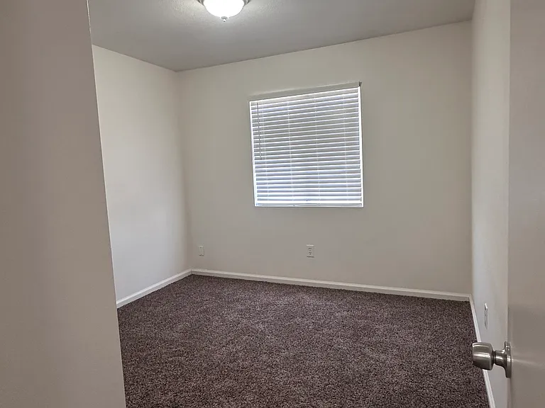 8001 Latham Ct #4 — Photo 10