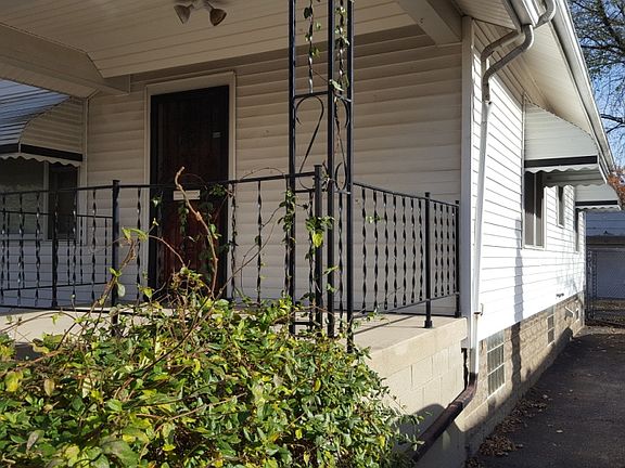 3rd image of 2726 Baughman Ave