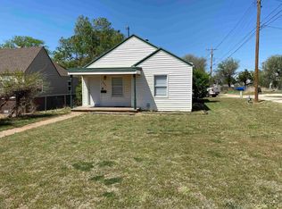 920 Walnut St, Woodward, OK 73801