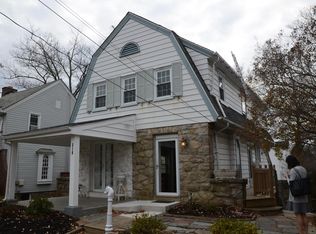 218 Rock Glen Rd, Wynnewood, PA 19096