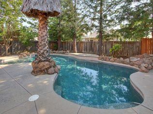 8471 Winterberry Dr, Elk Grove, CA 95624