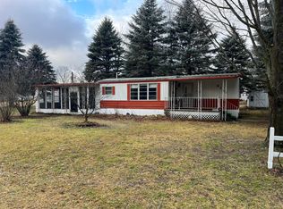 8153 Maple St, Vanderbilt, MI 49795