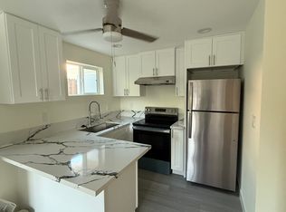 18633 1/2 Community St, Northridge, CA 91324